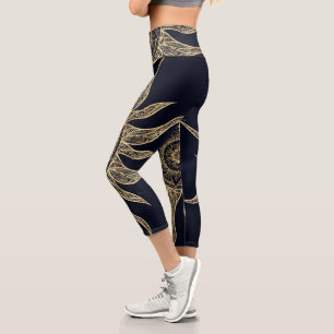 Elegantes Gold Sun Mandala Blauer Nebel Design Capri Leggings