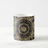 Elegantes Gold Sun Mandala Blauer Nebel Design Kaffeetasse (Mittel)