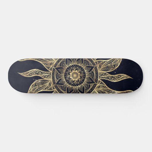 Elegantes Gold Sun Mandala Blauer Nebel Design Skateboard (Horizontal)