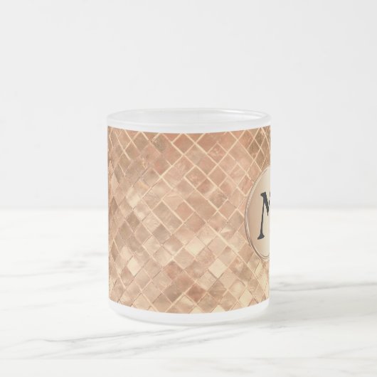 Elegantes Gold-Tile-Muster der Rose mit Monogramm Mattglastasse (Mittel)