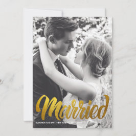 Elegantes Gold Typografy Verheiratet Wedding Foto Einladung