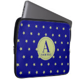 Elegantes Gold- und Blau-Sternmuster-Monogramm Laptopschutzhülle (Vorne Rechts)