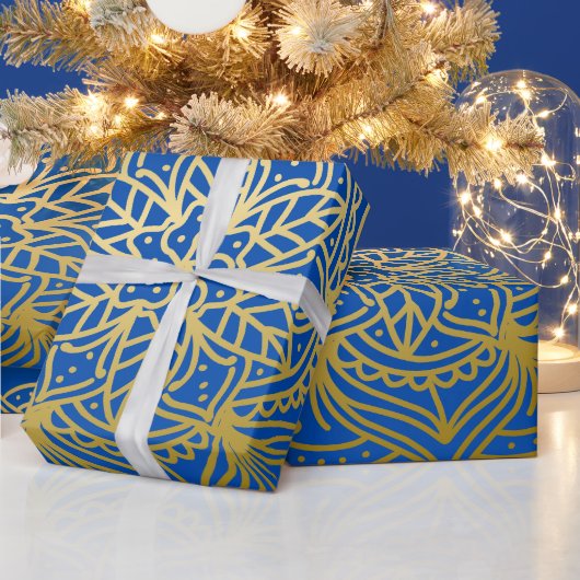 Elegantes Gold und Blue Mandala Muster Geschenkpapier (Feiertage)
