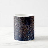 Elegantes Gold- und Dark Blue Floral Mandala Muste Kaffeetasse (Mittel)