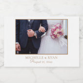 Elegantes Golden Script Wedding Foto Alkoholflaschenetikett (Einzelnes Label)