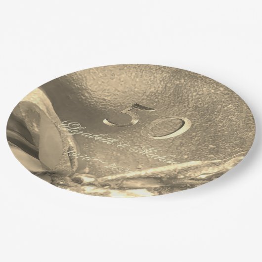 Elegantes Golden Wedding 50-jähriges Party Pappteller (Schrägansicht)