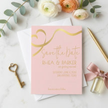 Elegantes goldenes Bandherz und rosafarbenes Rosa