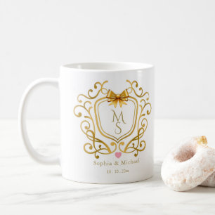 Elegantes goldenes Monogrammwappen personalisierte Kaffeetasse