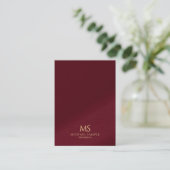 Elegantes goldenes Textmonogramm vertikale Mighty- Visitenkarte (Stehend Vorderseite)