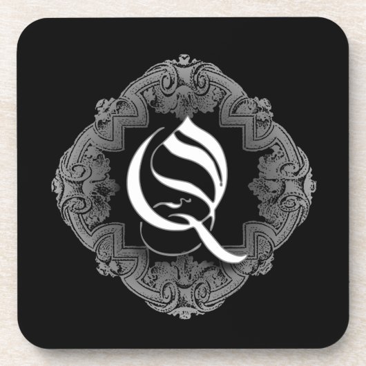 Elegantes gotisches Initial Q Untersetzer (Vorderseite)