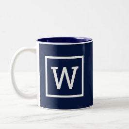 Elegantes Grafikrand-Monogramm in Navyblau Zweifarbige Tasse