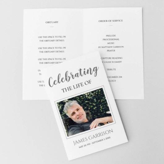 Elegantes Gray Celebration of Life Funeral Program