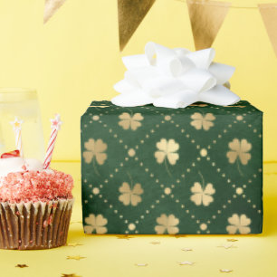 Elegantes Green Gold Clover Geschenkpapier