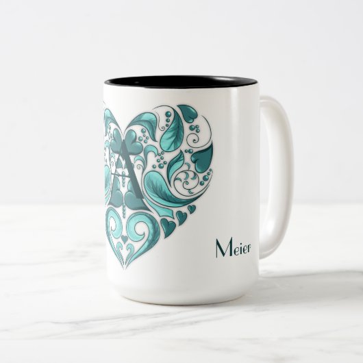 Elegantes, griechisch-türkisfarbenes Herz mit Ihre Zweifarbige Tasse (VorderseiteRechts)