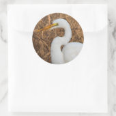 Elegantes Grosses Egret in den Reds Runder Aufkleber (Tasche)