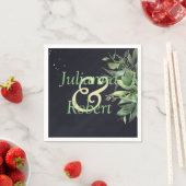 Elegantes Grün auf schwarzen Servietten (Beispiel)