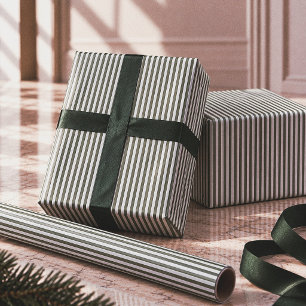 Elegantes grün-weiß gestreiftes Weihnachtsmotiv Geschenkpapier