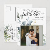 Elegantes grünes Blätter QR Code Foto Save the Dat Ankündigungspostkarte (Vorne/Hinten)