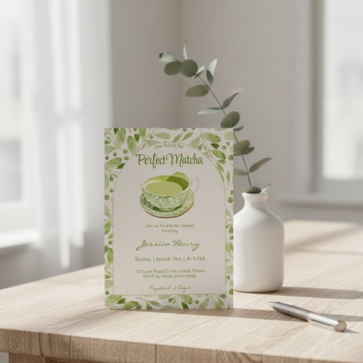 Elegantes grünes Muster Perfect Matcha Brautparty Einladung