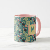 Elegantes grünes rosafarbenes Blumenmuster mit anf Tasse (VorderseiteRechts)