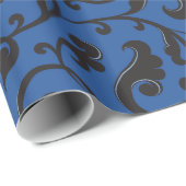 Elegantes gürtelblaues Blumenmuster Monogramm Geschenkpapier (Rolleneckpunkt)