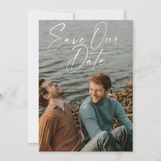Elegantes, handgeschriebenes Skript-Foto-Overlay Save The Date (Vorderseite)