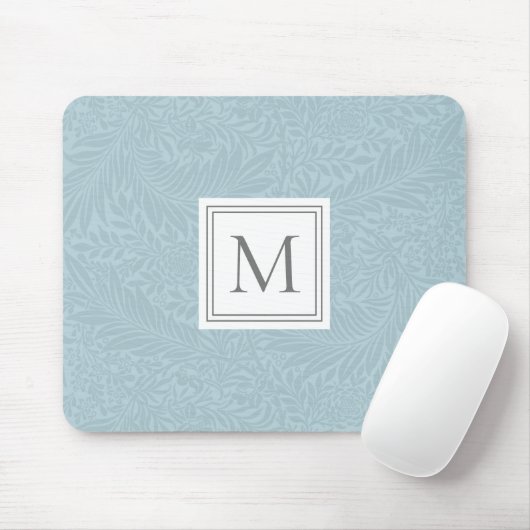 Elegantes hellblaues florales Botanisches Monogram Mousepad (Mit Mouse)