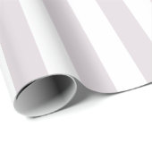 Elegantes, helles Lavendel- und Weißgestreifmuster Geschenkpapier (Rolleneckpunkt)