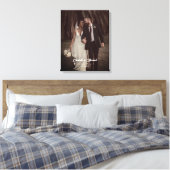 Elegantes Hochzeitsskript-Foto mit Namen und Datum Leinwanddruck (Insitu (Schlafzimmer))