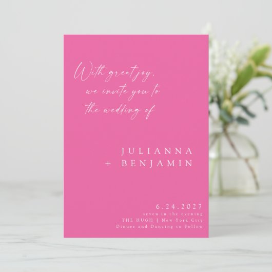 Elegantes Hot Pink Minimalistisch Chic Script Hoch Einladung (Stehend Vorderseite)