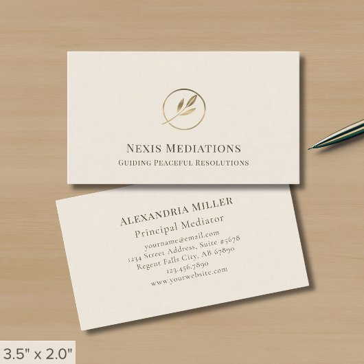 Elegantes Ivory Gold Leaf Logo Visitenkarte