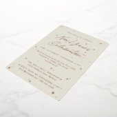 Elegantes Ivory Scattered Stars New Year Party Folieneinladung (Gedreht)