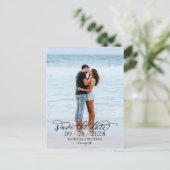 Elegantes Kalligrafisches Foto Save the Date Postkarte (Stehend Vorderseite)