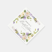 Elegantes Kalligrafisches Lila florales Brautparty Serviette (Ecke)