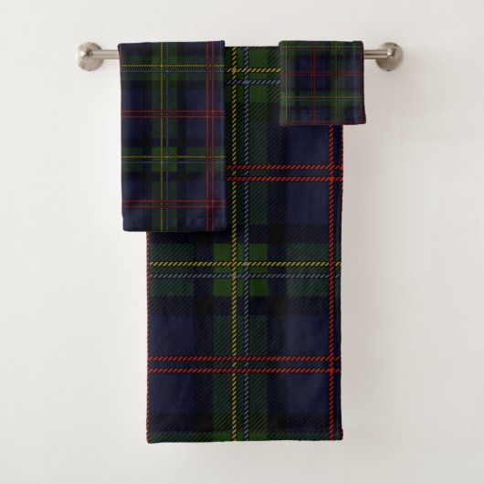 Elegantes Kariertes Grün Lila Rustikales Tartan Badhandtuch Set (Insitu)