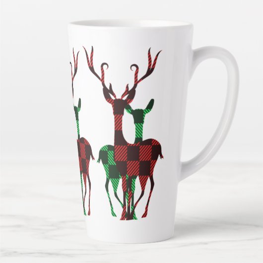 Elegantes Kariertes Rentier-Paar Red & Green Buffa Milchtasse (Rechts)