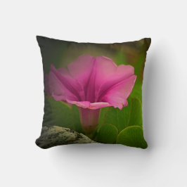 Elegantes Kissen in der Mitte - Rosa Petunia