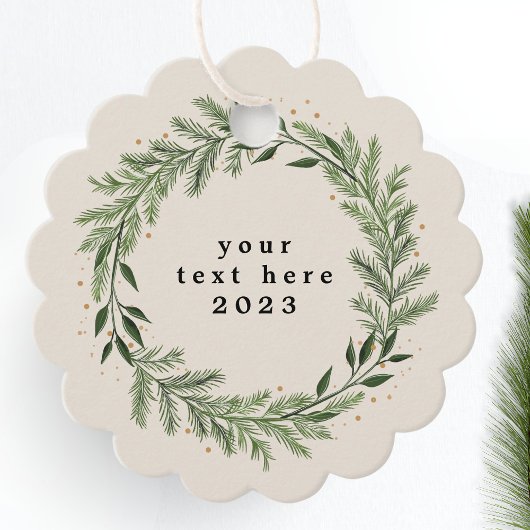 Elegantes klassisches Pine Wreath Weihnachtsgesche Geschenkanhänger