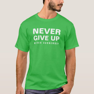 Elegantes Kleeblatt Grün gibt die Moderne nie auf T-Shirt