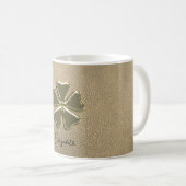 Elegantes Kleeblatt Patricks Day Leather Kaffeetasse (VorderseiteRechts)