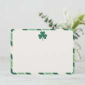 Elegantes Kleeblatt St. Patrick's Day Blank Note C Einladung (Stehend Vorderseite)