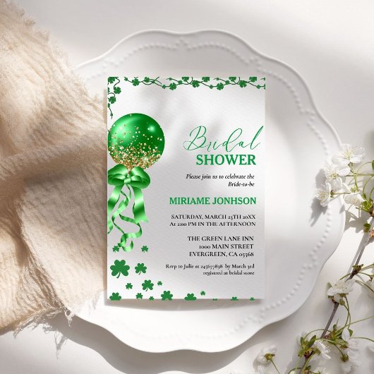 Elegantes Kleeblatt St. Patrick's Day Brautparty Einladung