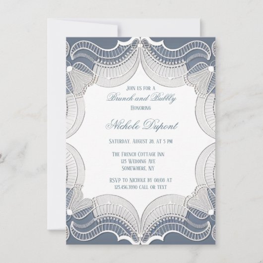 Elegantes Lace on Blue Wedding Brunch & Bubbly Einladung (Vorderseite)