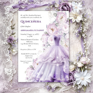 Elegantes lavendelfarbenes Blumen-Quinceañera-Ball Einladung