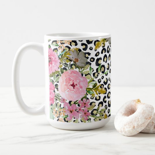 Elegantes Leopard Print und Blumendesign Kaffeetasse (Mit Donut)