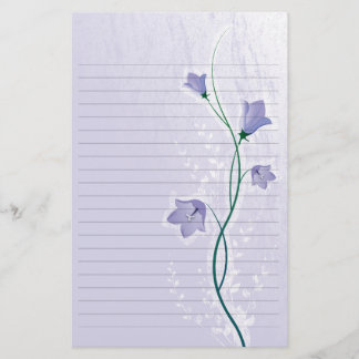 elegantes lila Blumen-Hochzeitspapier mit Linien Briefpapier