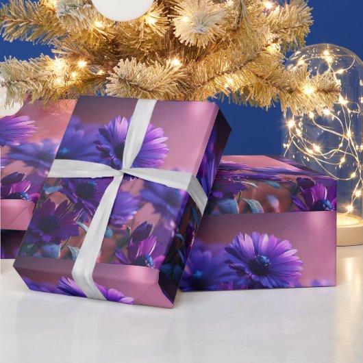 elegantes lila Blumendesign Geschenkpapier (Feiertage)