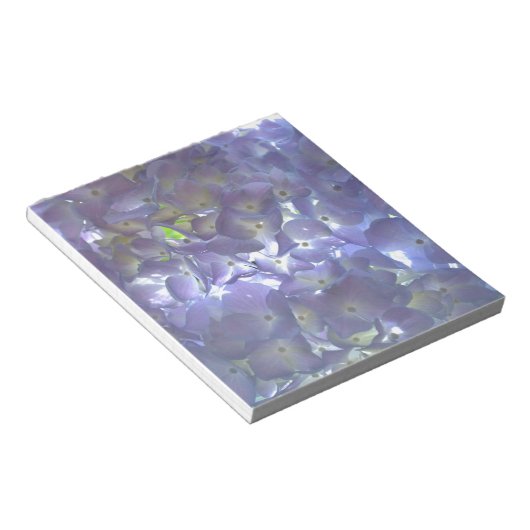 Elegantes, lila, blumengeschmücktes lila Hydrangea Notizblock (angewinkelt)