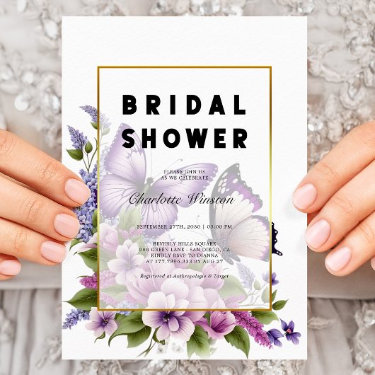 Elegantes Lila Blumenschmetterling-Brautparty Einladung