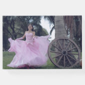 Elegantes Lila Gästebuch in Quinceñera (Rückseite)